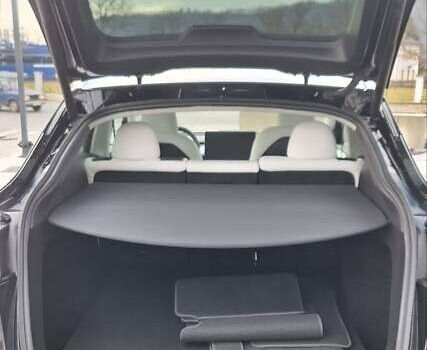 Черный Тесла Model Y, объемом двигателя 0 л и пробегом 27 тыс. км за 31300 $, фото 9 на Automoto.ua