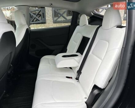 Чорний Тесла Model Y, об'ємом двигуна 0 л та пробігом 99 тис. км за 22999 $, фото 21 на Automoto.ua