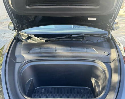 Тесла Model Y 2023 в Тернополе на Automoto.ua Черный Тесла Model Y, объемом двигателя 0 л и пробегом 37 тыс. км за 25800 $, фото 26 на Automoto.ua