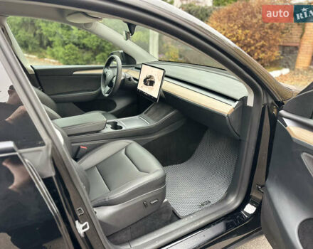 Чорний Тесла Model Y, об'ємом двигуна 0 л та пробігом 49 тис. км за 32000 $, фото 15 на Automoto.ua