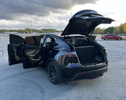 Черный Тесла Model Y, объемом двигателя 0 л и пробегом 123 тыс. км за 26400 $, фото 41 на Automoto.ua