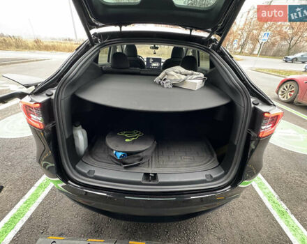 Черный Тесла Model Y, объемом двигателя 0 л и пробегом 35 тыс. км за 38000 $, фото 4 на Automoto.ua