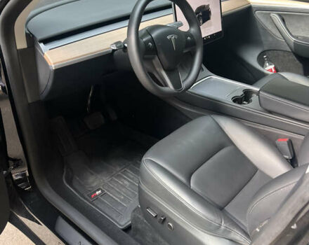 Черный Тесла Model Y, объемом двигателя 0 л и пробегом 21 тыс. км за 29500 $, фото 8 на Automoto.ua