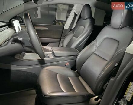 Чорний Тесла Model Y, об'ємом двигуна 0 л та пробігом 39 тис. км за 27500 $, фото 22 на Automoto.ua