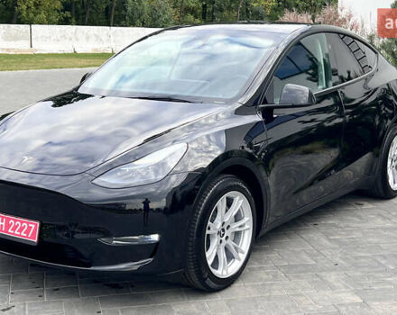 Черный Тесла Model Y, объемом двигателя 0 л и пробегом 13 тыс. км за 28300 $, фото 37 на Automoto.ua