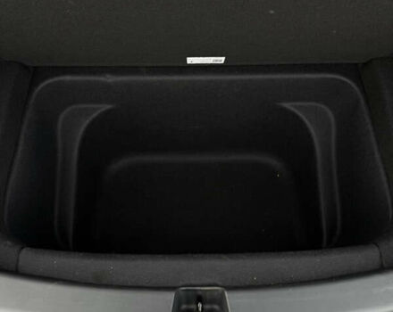 Чорний Тесла Model Y, об'ємом двигуна 0 л та пробігом 55 тис. км за 28100 $, фото 25 на Automoto.ua