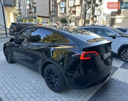Черный Тесла Model Y, объемом двигателя 0 л и пробегом 65 тыс. км за 25555 $, фото 3 на Automoto.ua