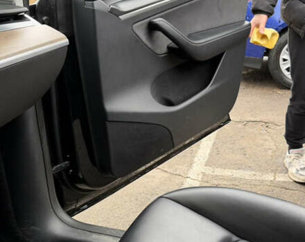 Чорний Тесла Model Y, об'ємом двигуна 0 л та пробігом 48 тис. км за 27500 $, фото 8 на Automoto.ua