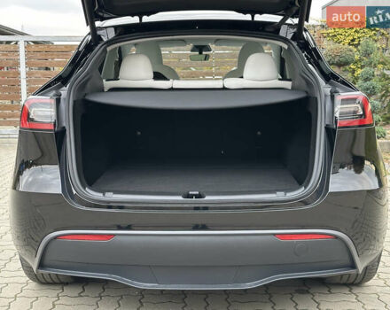 Чорний Тесла Model Y, об'ємом двигуна 0 л та пробігом 38 тис. км за 30799 $, фото 77 на Automoto.ua