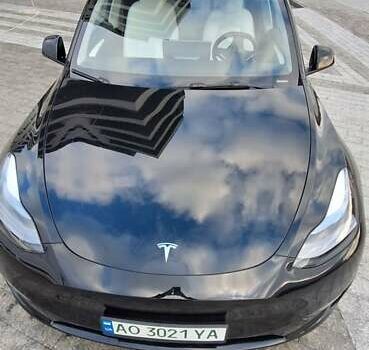 Черный Тесла Model Y, объемом двигателя 0 л и пробегом 27 тыс. км за 31300 $, фото 5 на Automoto.ua