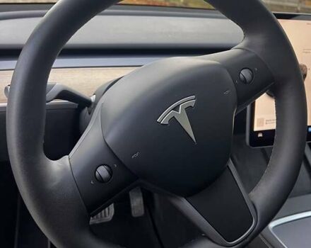 Черный Тесла Model Y, объемом двигателя 0 л и пробегом 64 тыс. км за 29100 $, фото 13 на Automoto.ua