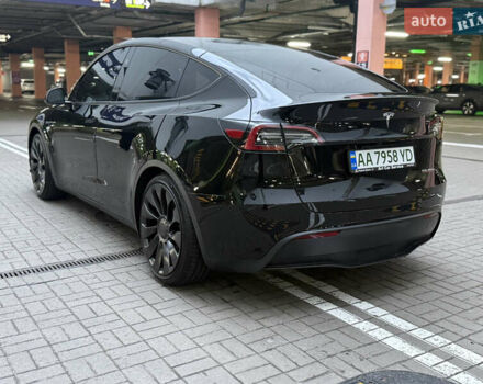 Черный Тесла Model Y, объемом двигателя 0 л и пробегом 16 тыс. км за 34000 $, фото 3 на Automoto.ua