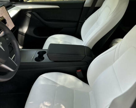 Черный Тесла Model Y, объемом двигателя 0 л и пробегом 30 тыс. км за 27900 $, фото 23 на Automoto.ua