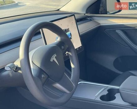 Черный Тесла Model Y, объемом двигателя 0 л и пробегом 33 тыс. км за 30500 $, фото 8 на Automoto.ua