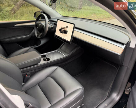 Черный Тесла Model Y, объемом двигателя 0 л и пробегом 7 тыс. км за 30000 $, фото 9 на Automoto.ua