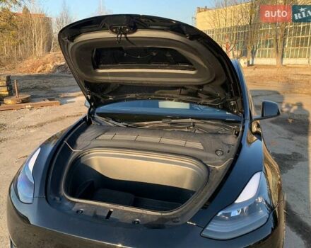 Черный Тесла Model Y, объемом двигателя 0 л и пробегом 25 тыс. км за 26500 $, фото 30 на Automoto.ua