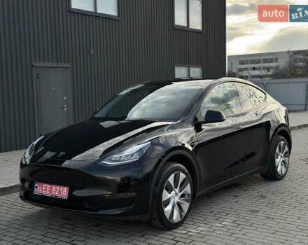 Черный Тесла Model Y, объемом двигателя 0 л и пробегом 39 тыс. км за 25000 $, фото 4 на Automoto.ua