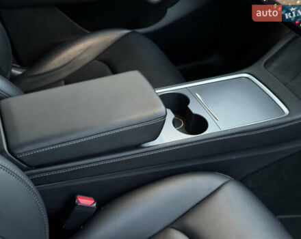 Чорний Тесла Model Y, об'ємом двигуна 0 л та пробігом 26 тис. км за 33000 $, фото 42 на Automoto.ua