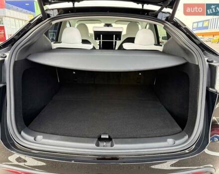 Черный Тесла Model Y, объемом двигателя 0 л и пробегом 34 тыс. км за 25000 $, фото 11 на Automoto.ua