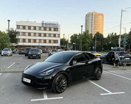 Черный Тесла Model Y, объемом двигателя 0 л и пробегом 34 тыс. км за 35000 $, фото 4 на Automoto.ua