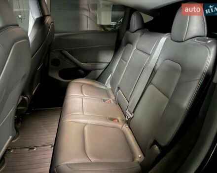 Черный Тесла Model Y, объемом двигателя 0 л и пробегом 39 тыс. км за 29500 $, фото 21 на Automoto.ua