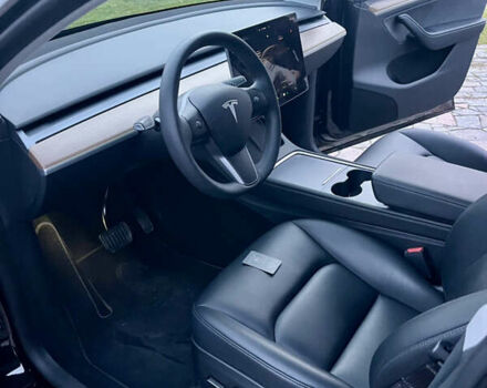 Черный Тесла Model Y, объемом двигателя 0 л и пробегом 59 тыс. км за 25950 $, фото 14 на Automoto.ua