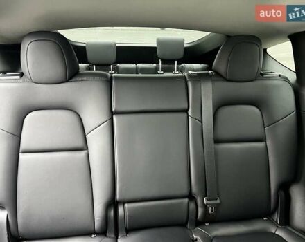 Чорний Тесла Model Y, об'ємом двигуна 0 л та пробігом 43 тис. км за 29700 $, фото 10 на Automoto.ua