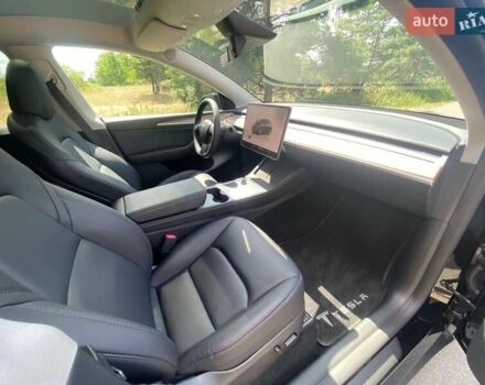 Черный Тесла Model Y, объемом двигателя 0 л и пробегом 6 тыс. км за 34000 $, фото 12 на Automoto.ua