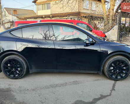 Черный Тесла Model Y, объемом двигателя 0 л и пробегом 19 тыс. км за 30900 $, фото 3 на Automoto.ua