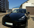Черный Тесла Model Y, объемом двигателя 0 л и пробегом 5 тыс. км за 39999 $, фото 1 на Automoto.ua