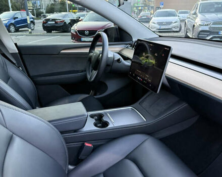 Черный Тесла Model Y, объемом двигателя 0 л и пробегом 34 тыс. км за 35000 $, фото 25 на Automoto.ua