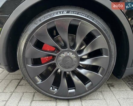 Черный Тесла Model Y, объемом двигателя 0 л и пробегом 16 тыс. км за 34000 $, фото 13 на Automoto.ua