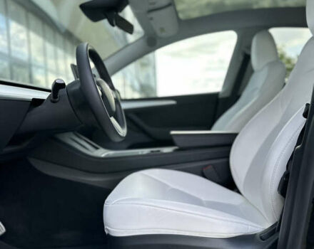 Черный Тесла Model Y, объемом двигателя 0 л и пробегом 13 тыс. км за 28900 $, фото 13 на Automoto.ua