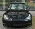 Черный Тесла Model Y, объемом двигателя 0 л и пробегом 13 тыс. км за 28999 $, фото 2 на Automoto.ua