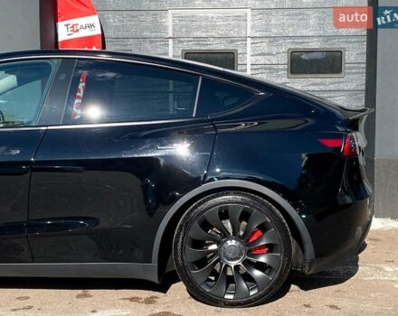 Черный Тесла Model Y, объемом двигателя 0 л и пробегом 17 тыс. км за 34500 $, фото 5 на Automoto.ua