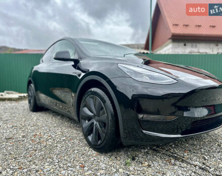 Черный Тесла Model Y, объемом двигателя 0 л и пробегом 1 тыс. км за 43000 $, фото 3 на Automoto.ua