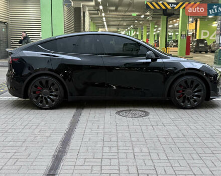 Черный Тесла Model Y, объемом двигателя 0 л и пробегом 16 тыс. км за 34000 $, фото 6 на Automoto.ua