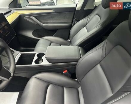 Черный Тесла Model Y, объемом двигателя 0 л и пробегом 1 тыс. км за 41500 $, фото 8 на Automoto.ua