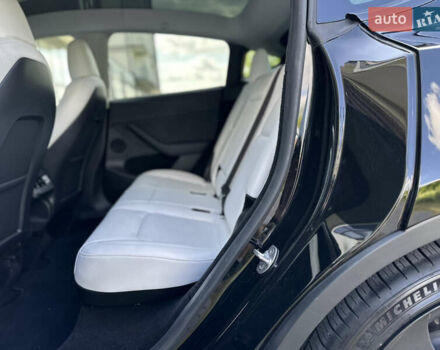 Черный Тесла Model Y, объемом двигателя 0 л и пробегом 13 тыс. км за 28900 $, фото 22 на Automoto.ua
