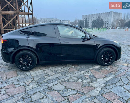 Черный Тесла Model Y, объемом двигателя 0 л и пробегом 59 тыс. км за 25950 $, фото 3 на Automoto.ua
