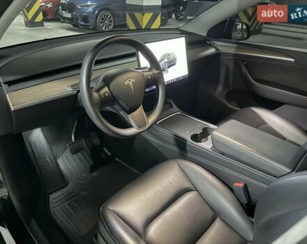 Чорний Тесла Model Y, об'ємом двигуна 0 л та пробігом 39 тис. км за 27500 $, фото 21 на Automoto.ua