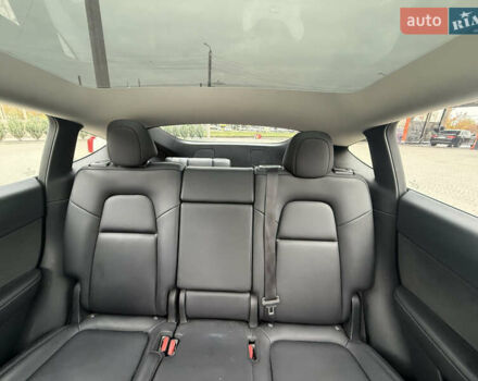 Черный Тесла Model Y, объемом двигателя 0 л и пробегом 71 тыс. км за 27000 $, фото 8 на Automoto.ua