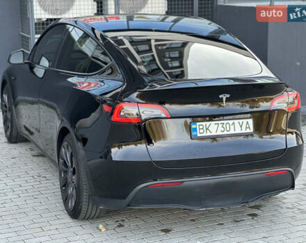 Тесла Model Y 2023 в Ровно на Automoto.ua Черный Тесла Model Y, объемом двигателя 0 л и пробегом 13 тыс. км за 28900 $, фото 11 на Automoto.ua