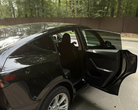 Черный Тесла Model Y, объемом двигателя 0 л и пробегом 21 тыс. км за 29500 $, фото 20 на Automoto.ua
