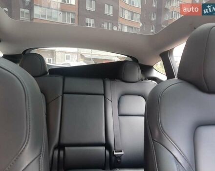 Черный Тесла Model Y, объемом двигателя 0 л и пробегом 46 тыс. км за 33000 $, фото 14 на Automoto.ua
