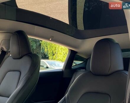 Черный Тесла Model Y, объемом двигателя 0 л и пробегом 17 тыс. км за 34500 $, фото 12 на Automoto.ua