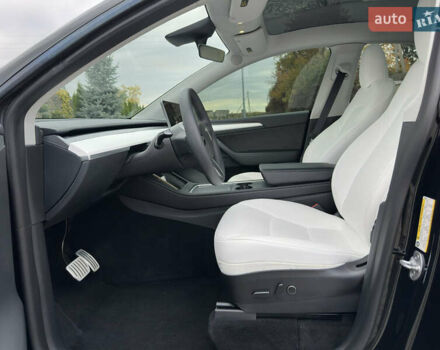 Чорний Тесла Model Y, об'ємом двигуна 0 л та пробігом 38 тис. км за 30799 $, фото 51 на Automoto.ua