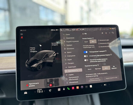 Черный Тесла Model Y, объемом двигателя 0 л и пробегом 2 тыс. км за 40990 $, фото 47 на Automoto.ua