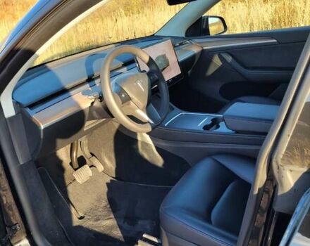 Черный Тесла Model Y, объемом двигателя 0 л и пробегом 57 тыс. км за 23600 $, фото 15 на Automoto.ua