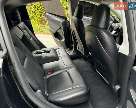 Чорний Тесла Model Y, об'ємом двигуна 0 л та пробігом 56 тис. км за 28700 $, фото 34 на Automoto.ua